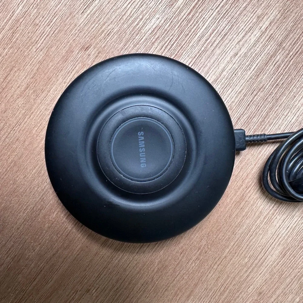 Samsung Wireless Charger Pad EP-P3105 Black USB-C Qi Charging Station
